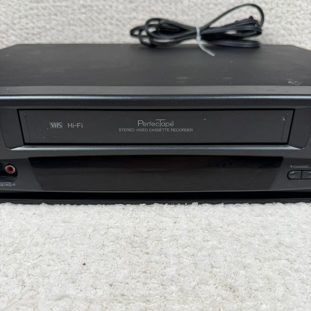 Mitsubishi HS-U520 VHS Hi-Fi Stereo Video Cassette Recorder VCR Tested No Remote